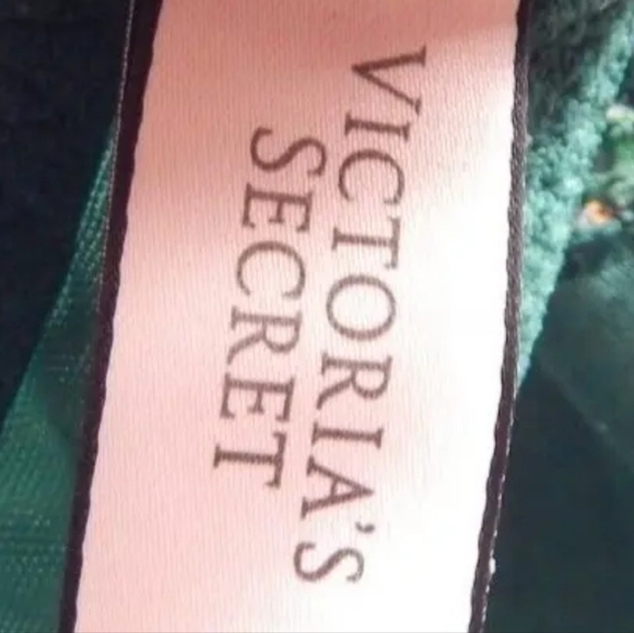Victoria's Secret Dream Angels Lined Demi Bra - Picture 3 of 4
